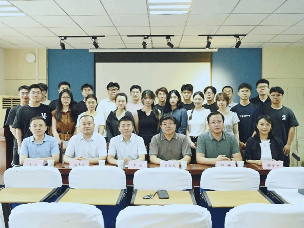 济南大学第二届“南宫NG28杯”案例创客大赛颁奖大会顺利举行
